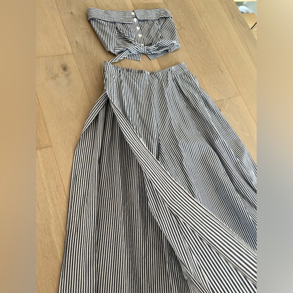 High slit Pant and top set. - Picture 3 of 3